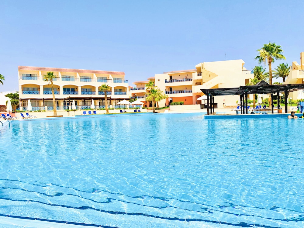 Ivy Cyrene Island Aqua Park Resort - zdjęcie 4