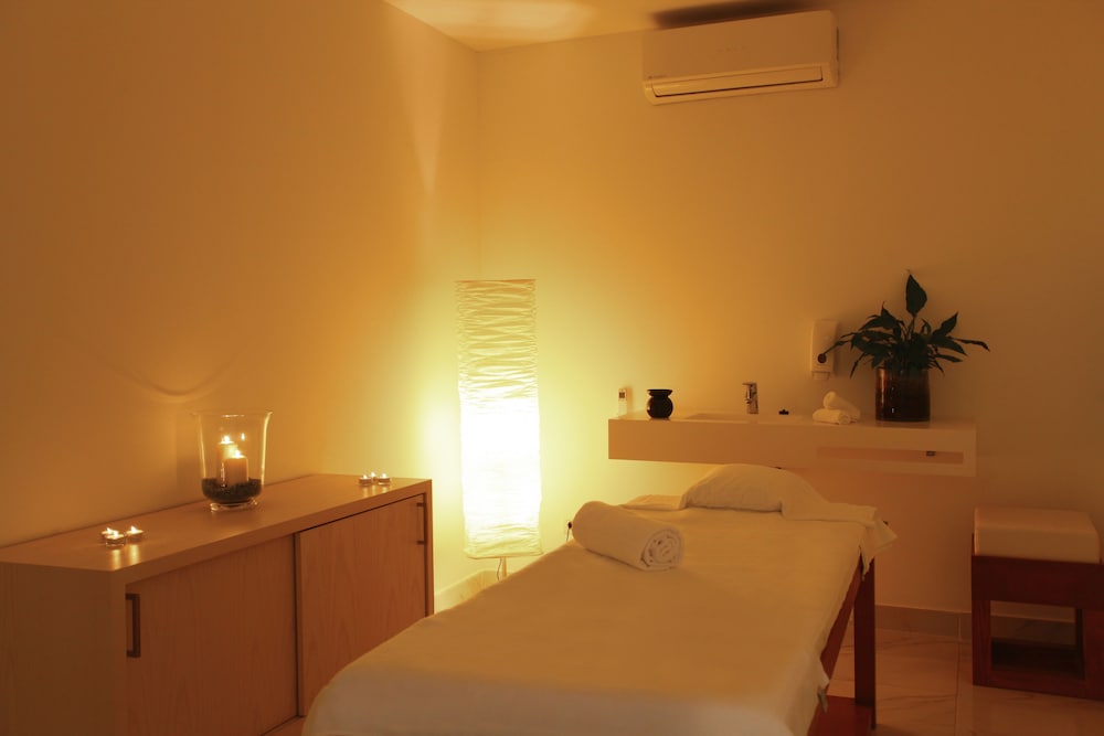 Iberostar Waves Cala Millor -Adults Only — Spa in Cala Millor, Balearic Islands