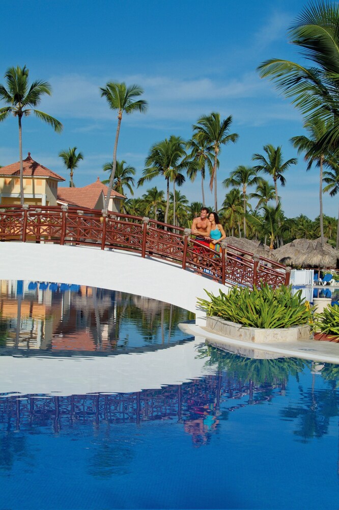 Bahia Principe Explore Turquesa - Hyatt Inclusive Collection - All Inclusive — Swimming pool in Bavaro, La Altagracia
