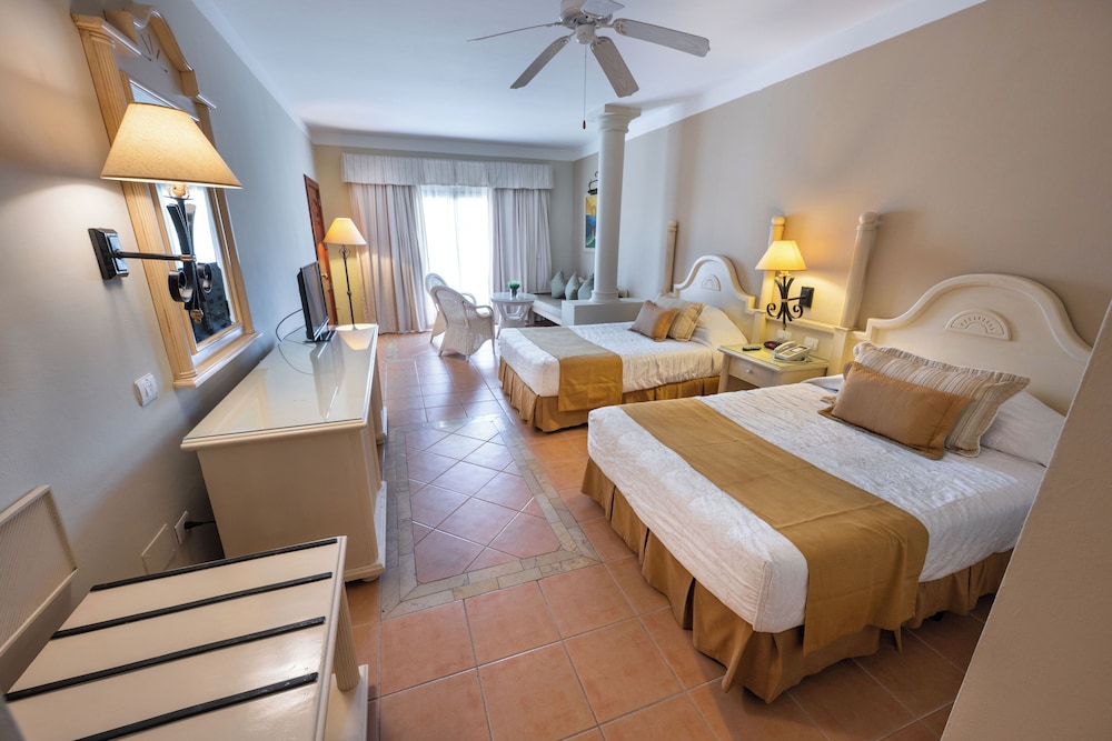 Bahia Principe Explore Turquesa - Hyatt Inclusive Collection - All Inclusive — Hotel rooms in Bavaro, La Altagracia