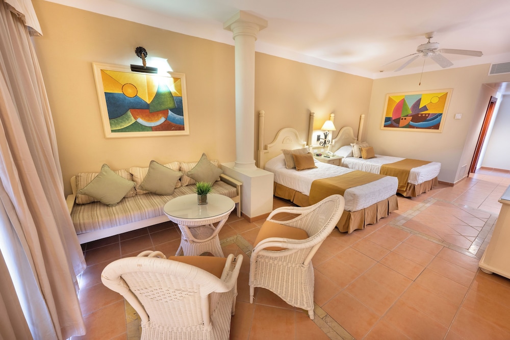 Bahia Principe Explore Turquesa - Hyatt Inclusive Collection - All Inclusive — Hotel rooms in Bavaro, La Altagracia