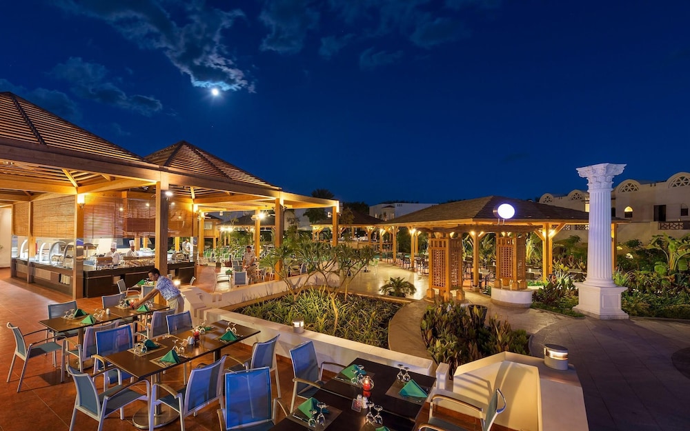 SENTIDO Reef Oasis Aqua Park Resort - All inclusive — Restaurant & bars in Sharm El Sheikh, Red Sea