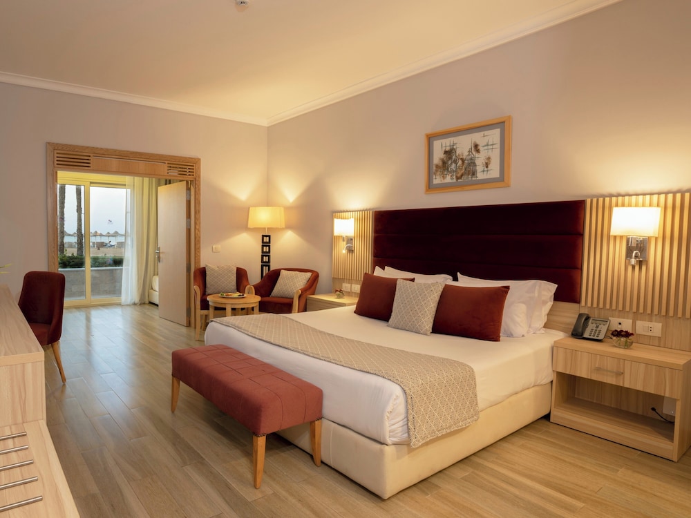 Stella Beach Resort Makadi Bay-24 HRS All Inclusive — Hotel rooms in Makadi Bay, Red Sea