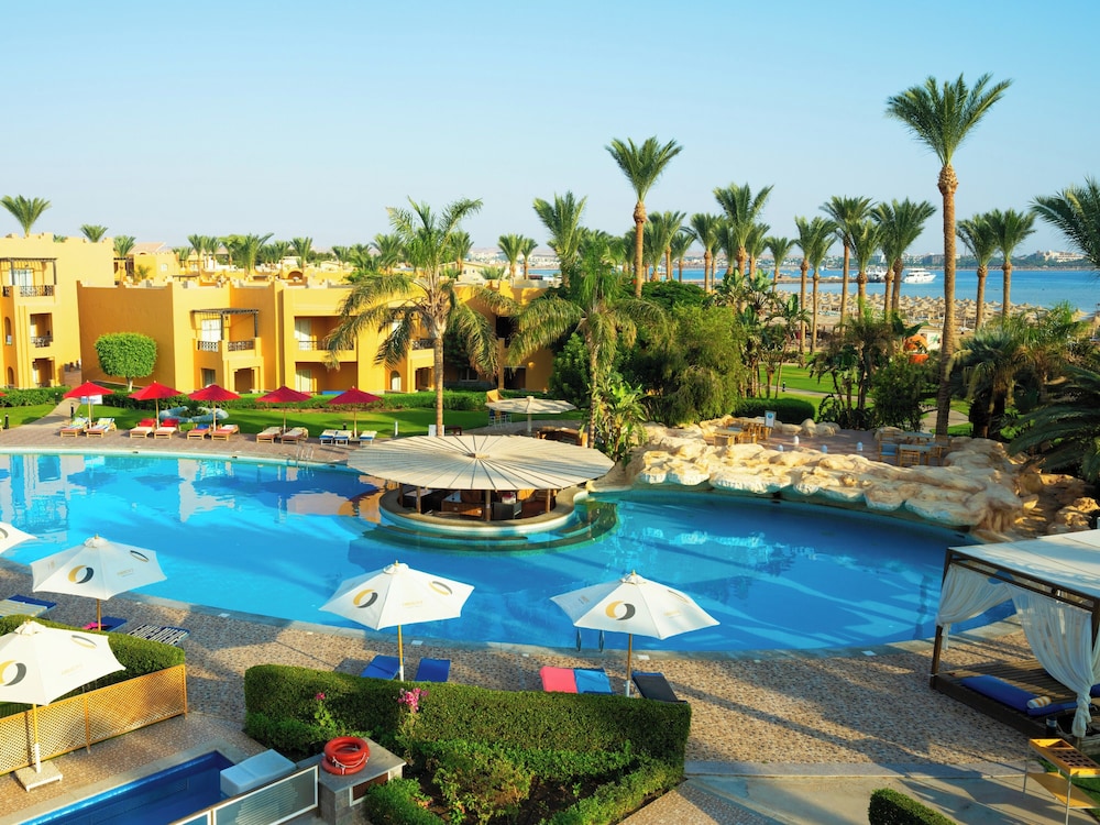 Stella Beach Resort Makadi Bay-24 HRS All Inclusive — Swimming pool in Makadi Bay, Red Sea