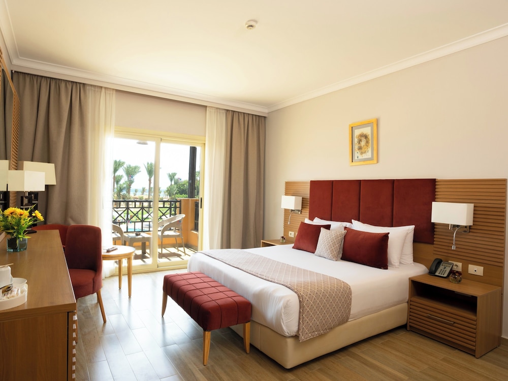 Stella Beach Resort Makadi Bay-24 HRS All Inclusive — Hotel rooms in Makadi Bay, Red Sea