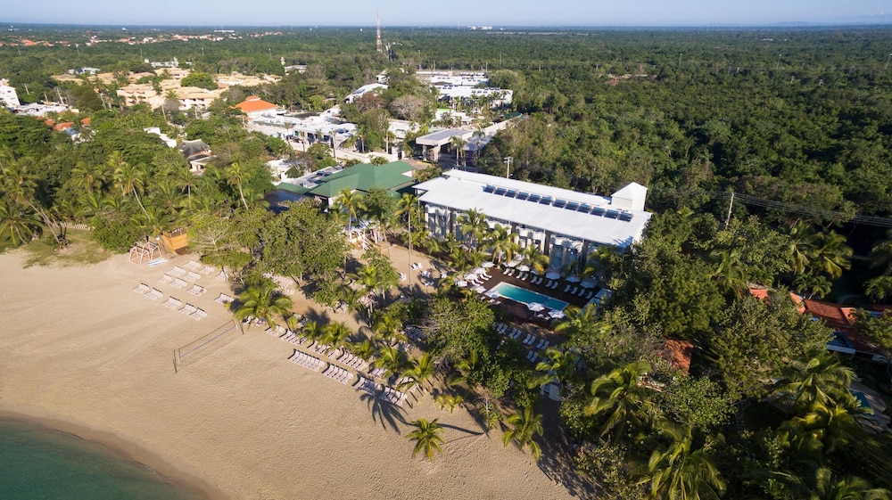 Emotions by Hodelpa - Juan Dolio - All inclusive — Hotel building in Juan Dolio, San Pedro de Macorís