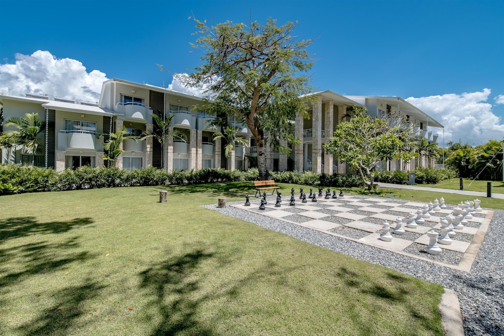 Emotions by Hodelpa - Juan Dolio - All inclusive — Hotel building in Juan Dolio, San Pedro de Macorís