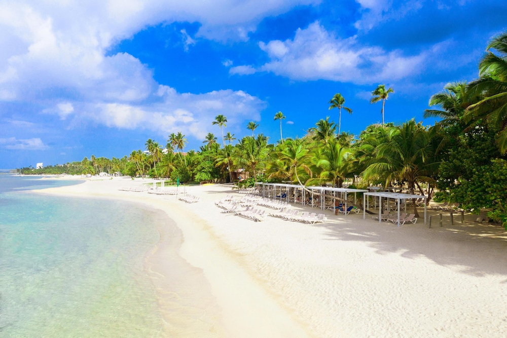 Emotions by Hodelpa - Juan Dolio - All inclusive — Beach in Juan Dolio, San Pedro de Macorís