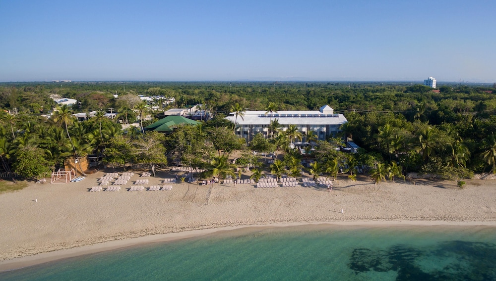 Emotions by Hodelpa - Juan Dolio - All inclusive — Beach in Juan Dolio, San Pedro de Macorís