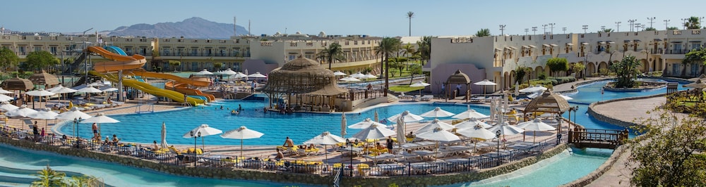 Concorde El Salam Hotel Sharm El Sheikh Front Hotel — Swimming pool in Sharm El Sheikh, Red Sea