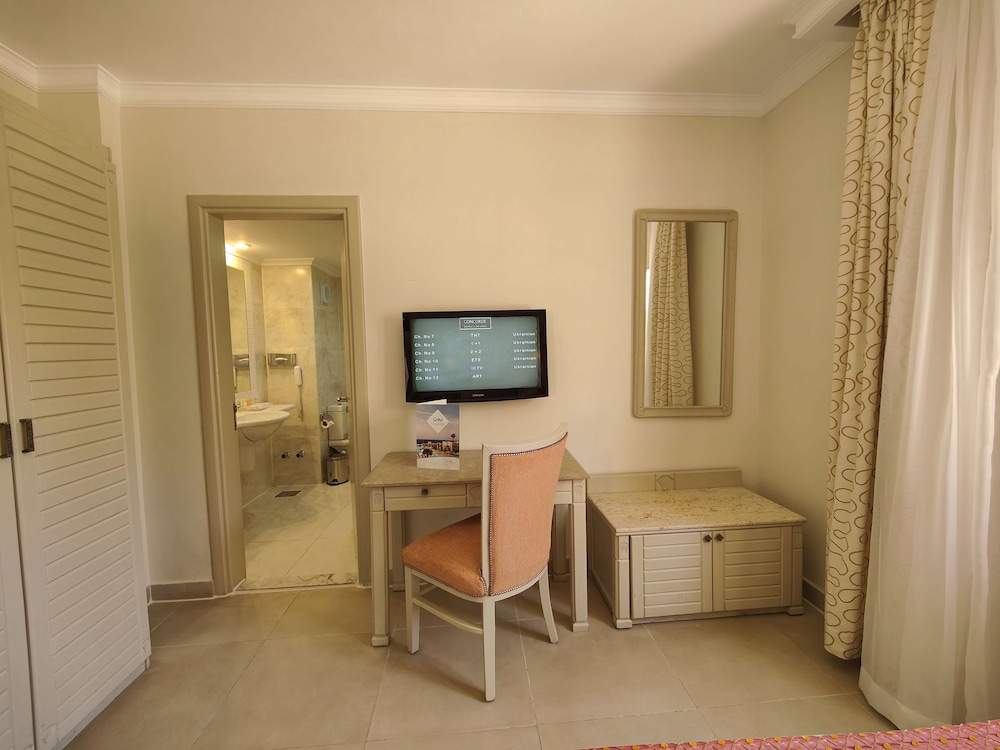 Concorde El Salam Hotel Sharm El Sheikh Front Hotel — Hotel rooms in Sharm El Sheikh, Red Sea