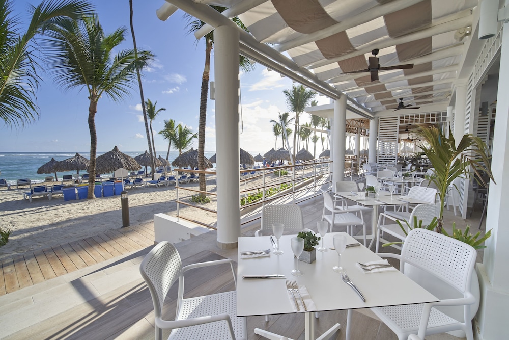 Bahia Principe Explore Legend - Hyatt Inclusive Collection - All Inclusive — Restaurant & bars in Bavaro, La Altagracia