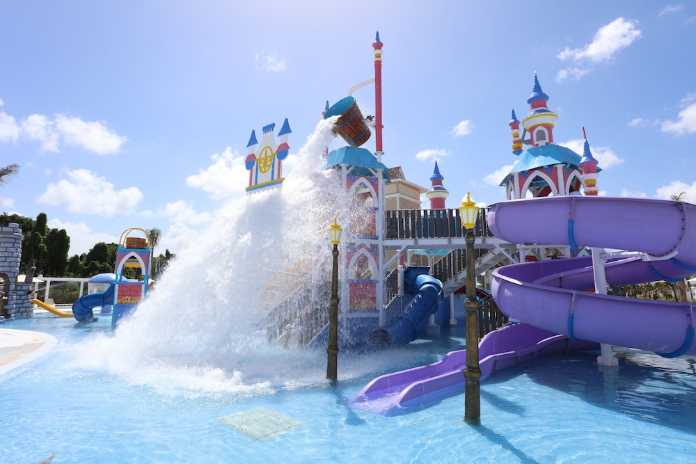 Bahia Principe Explore Legend - Hyatt Inclusive Collection - All Inclusive — Swimming pool in Bavaro, La Altagracia