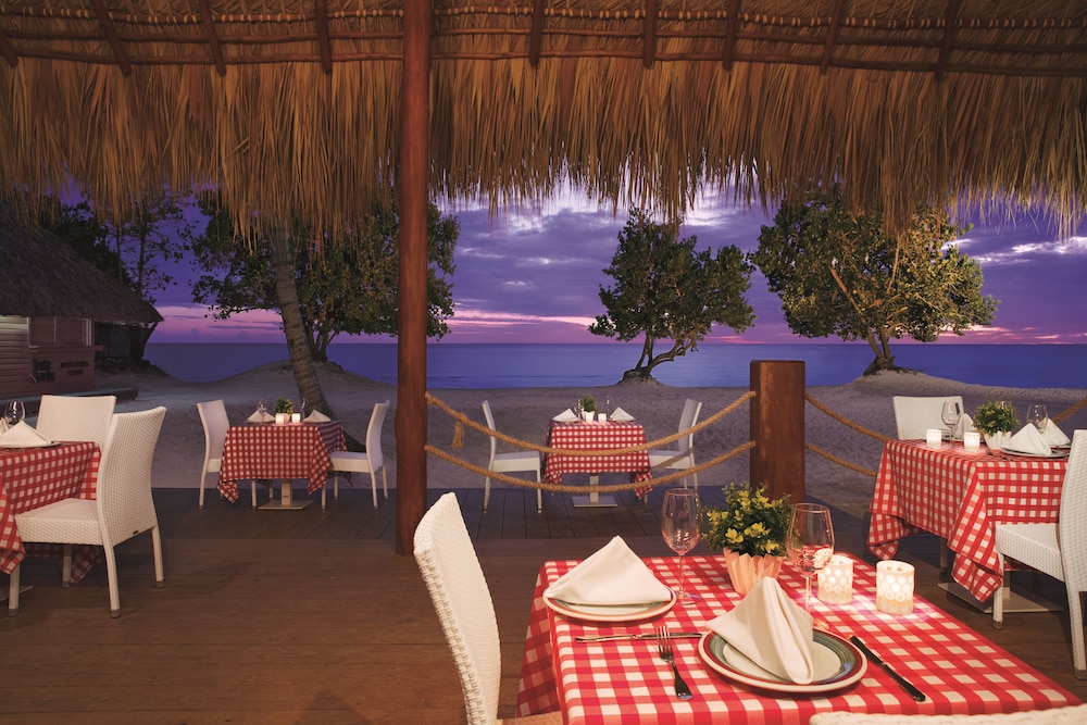 Dreams Dominicus La Romana - All Inclusive — Restaurant & bars in Bayahibe, La Altagracia