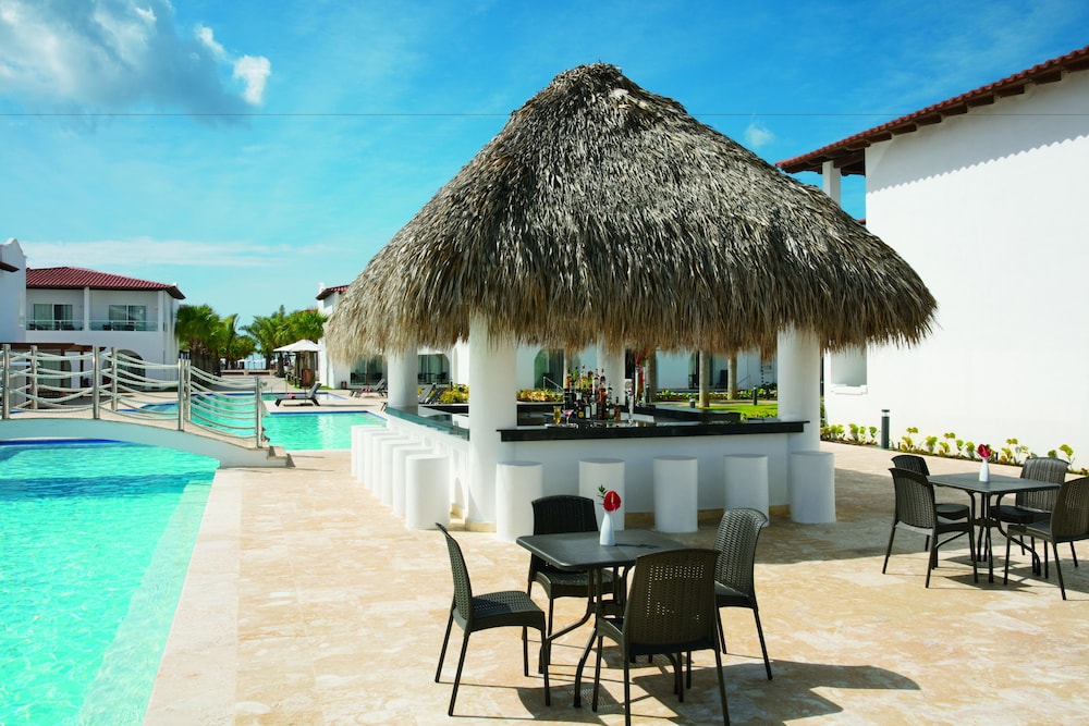 Dreams Dominicus La Romana - All Inclusive — Restaurant & bars in Bayahibe, La Altagracia