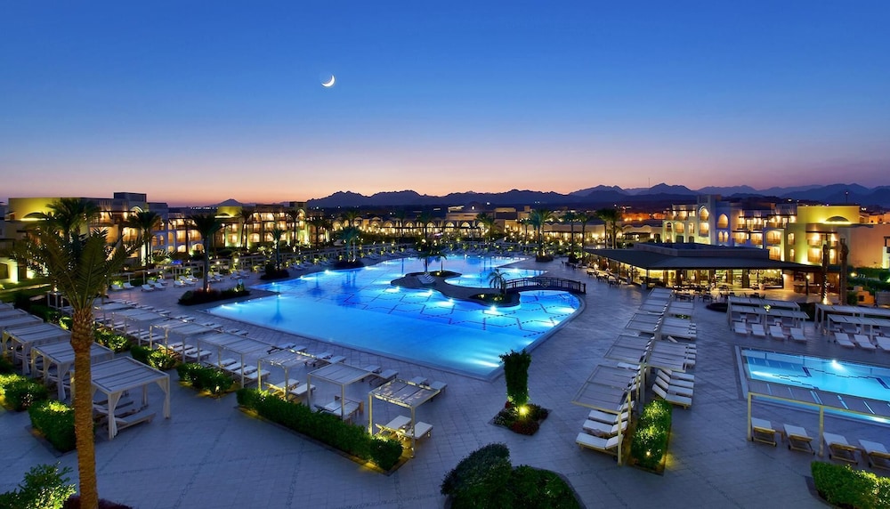 Steigenberger Alcazar — Swimming pool in Sharm El Sheikh, Red Sea