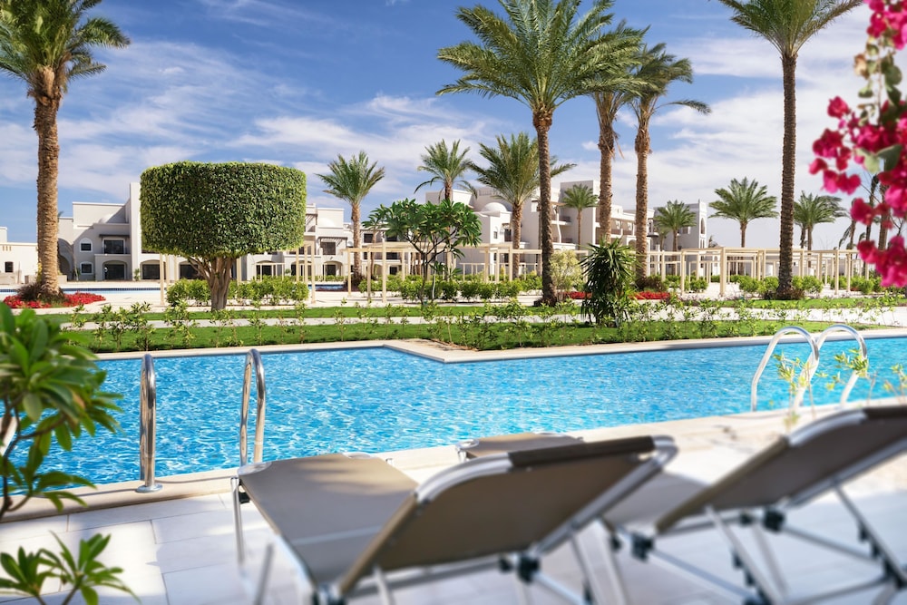 Steigenberger Alcazar — Swimming pool in Sharm El Sheikh, Red Sea