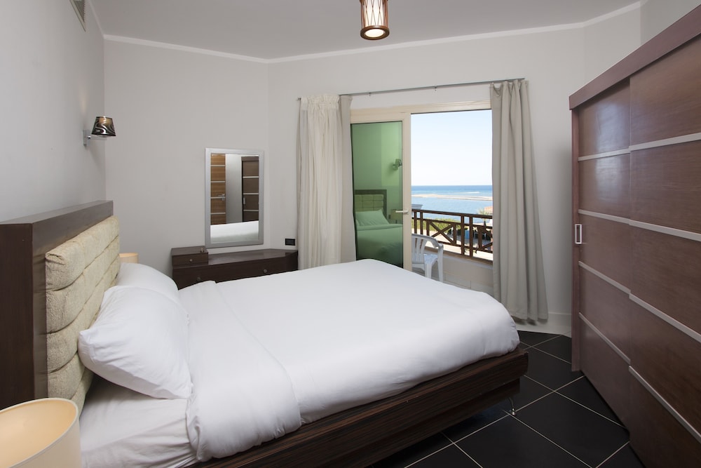 Royal Beach Serviced Apartments — Hotel rooms in Hurghada, Red Sea