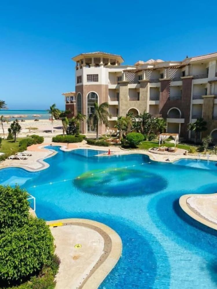 Royal Beach Serviced Apartments — Swimming pool in Hurghada, Red Sea