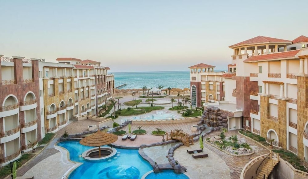 Royal Beach Serviced Apartments — Swimming pool in Hurghada, Red Sea