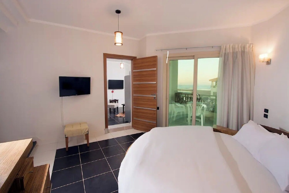 Royal Beach Serviced Apartments — Hotel rooms in Hurghada, Red Sea