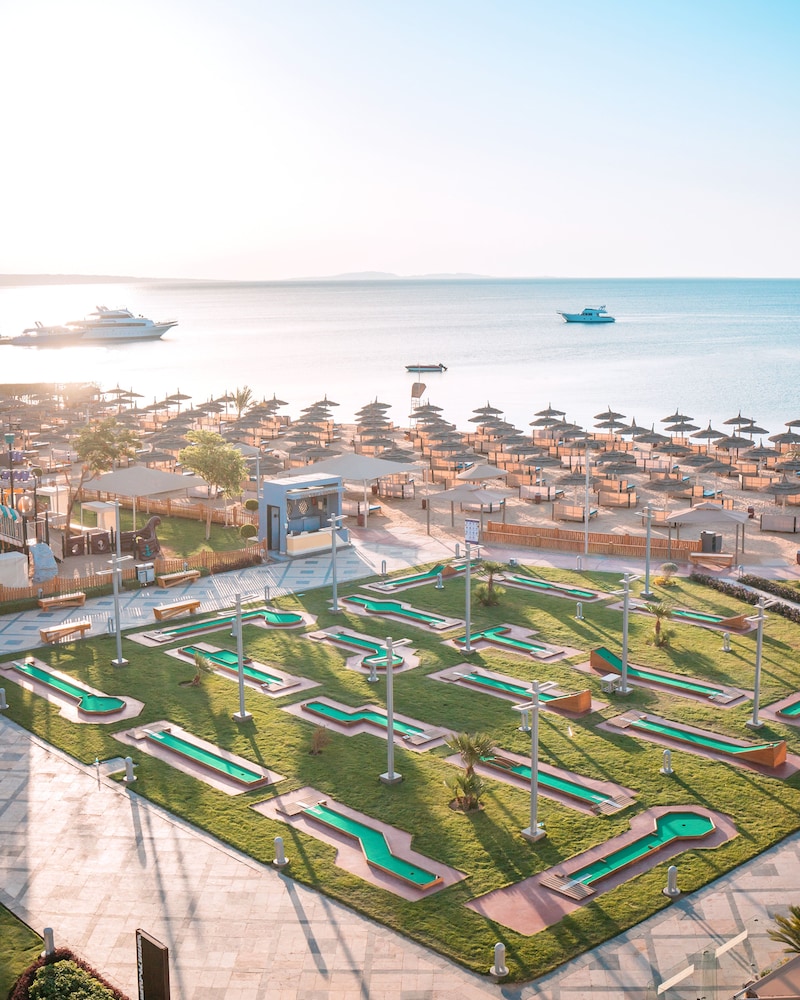 Pickalbatros White Beach Resort - Hurghada - All inclusive — Hurghada, Red Sea