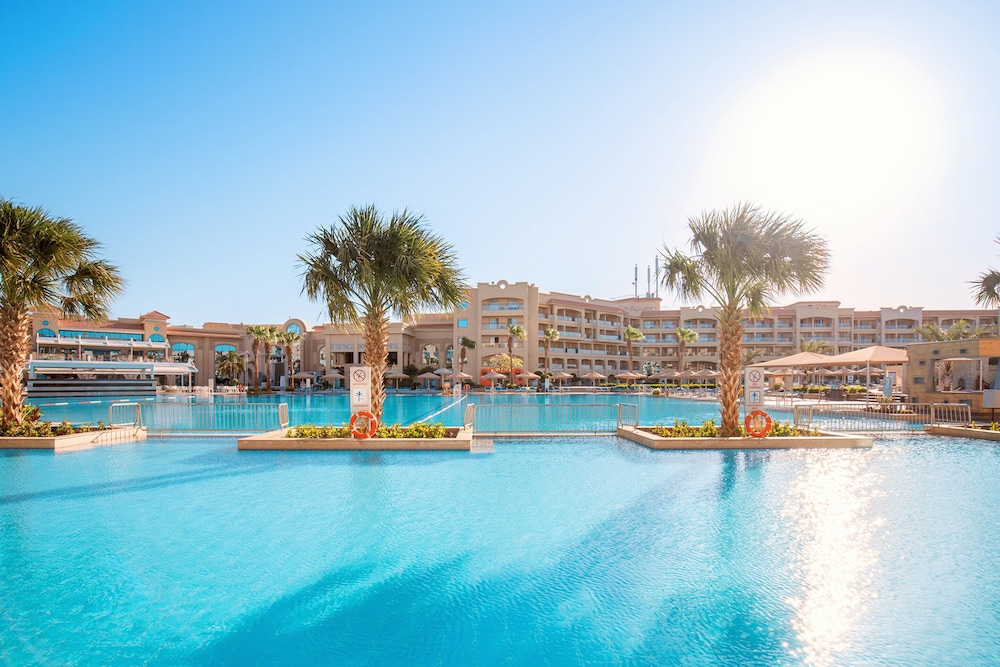 Pickalbatros White Beach Resort - Hurghada - All inclusive — Hurghada, Red Sea