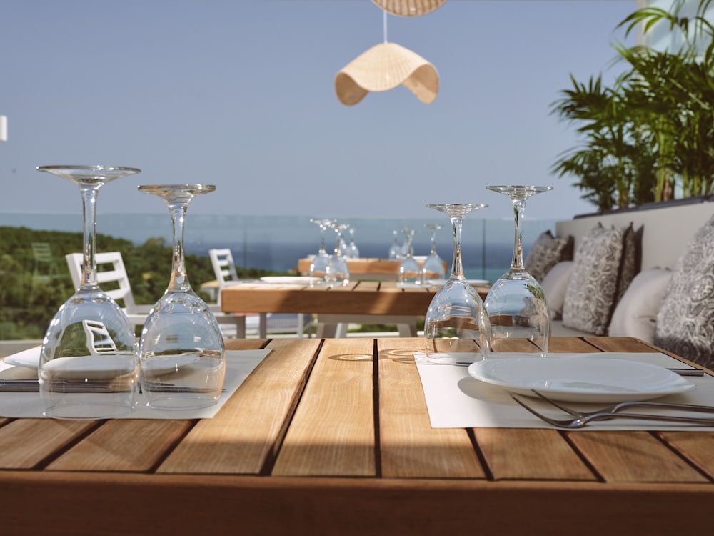 St. John Villas Zakynthos — Restaurant & bars in Tsilivi, Ionian Islands