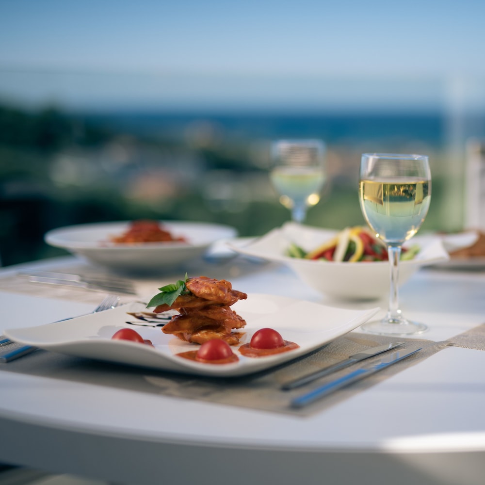 St. John Villas Zakynthos — Restaurant & bars in Tsilivi, Ionian Islands