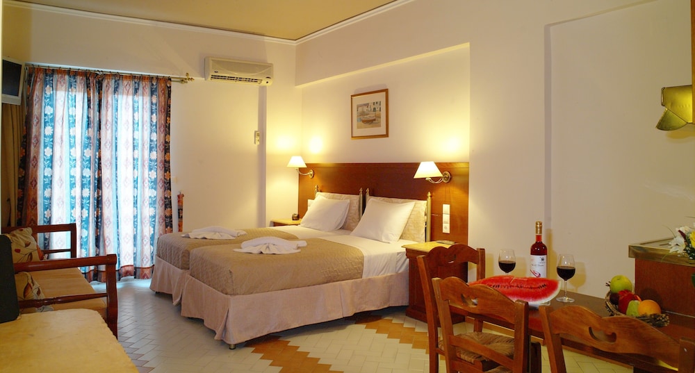 W Suites Annex by Estia — Hotel rooms in Malia