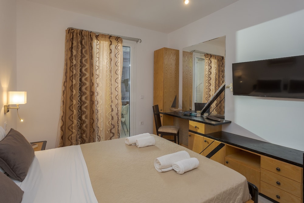 W Suites Annex by Estia — Hotel rooms in Malia