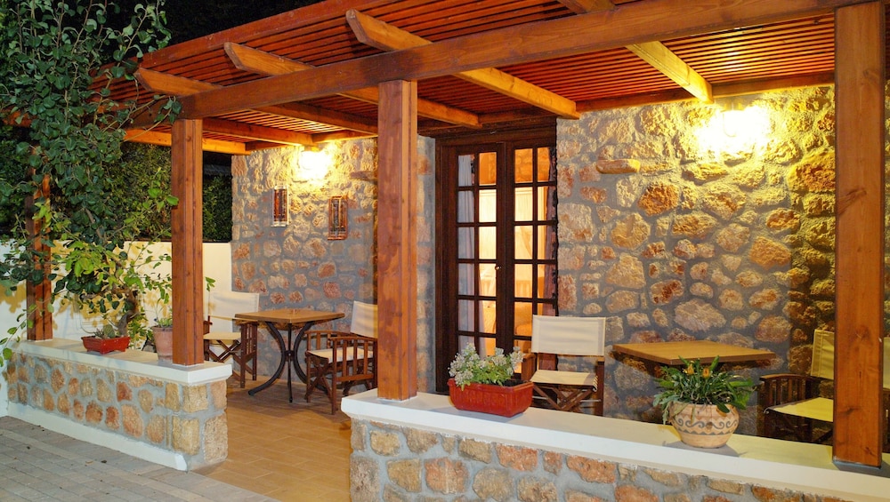 W Suites Annex by Estia — Restaurant & bars in Malia