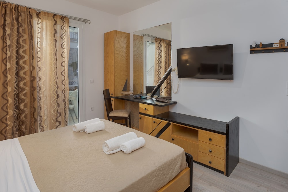 W Suites Annex by Estia — Hotel rooms in Malia