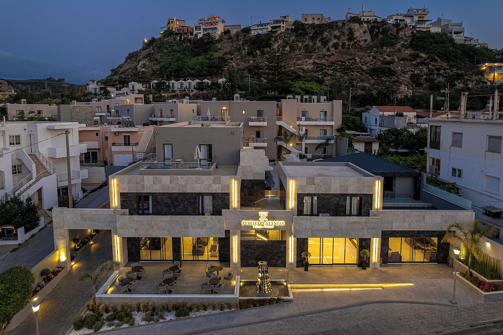 Porto Platanias Village — Hotel building in Platanias