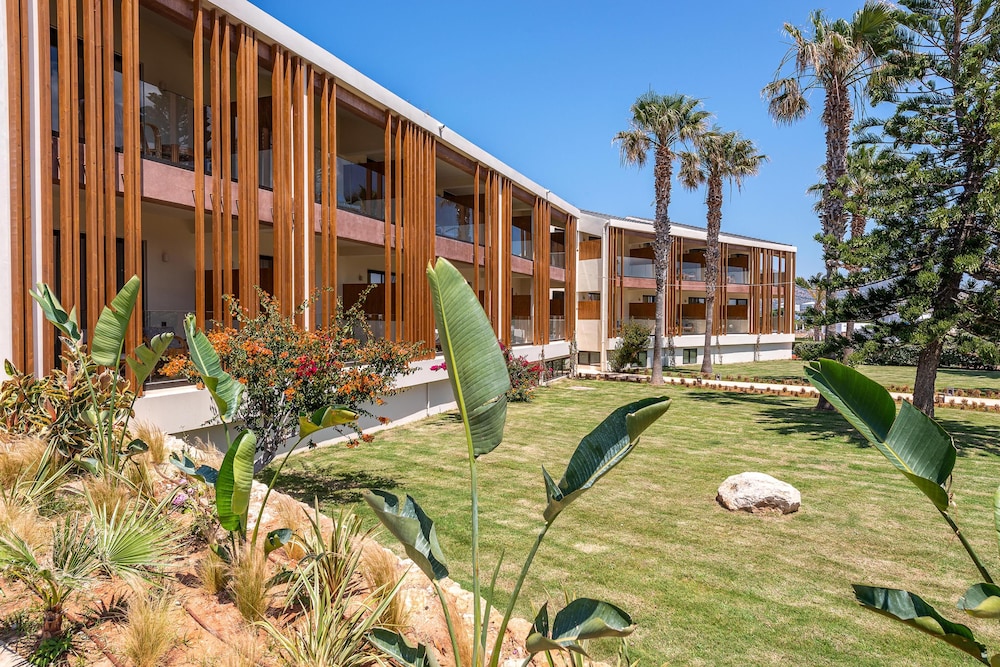 Aulus Chania All-Inclusive Resort, Curio Collection by Hilton - Adults Only — Hotel building in Chania