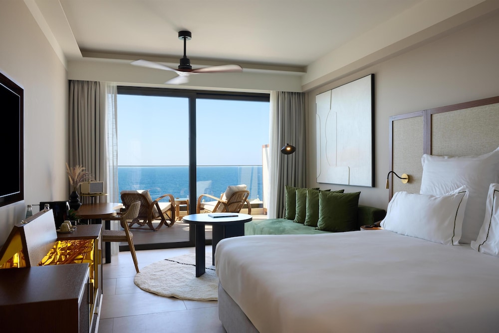 Aulus Chania All-Inclusive Resort, Curio Collection by Hilton - Adults Only — Hotel rooms in Chania