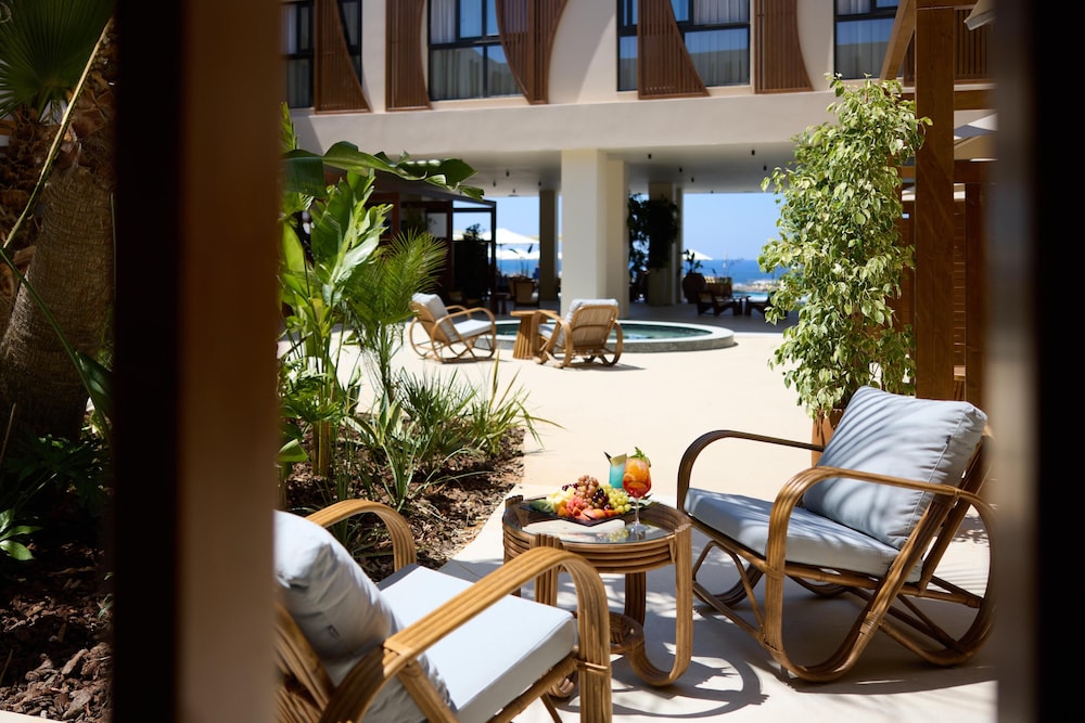 Aulus Chania All-Inclusive Resort, Curio Collection by Hilton - Adults Only — Hotel building in Chania