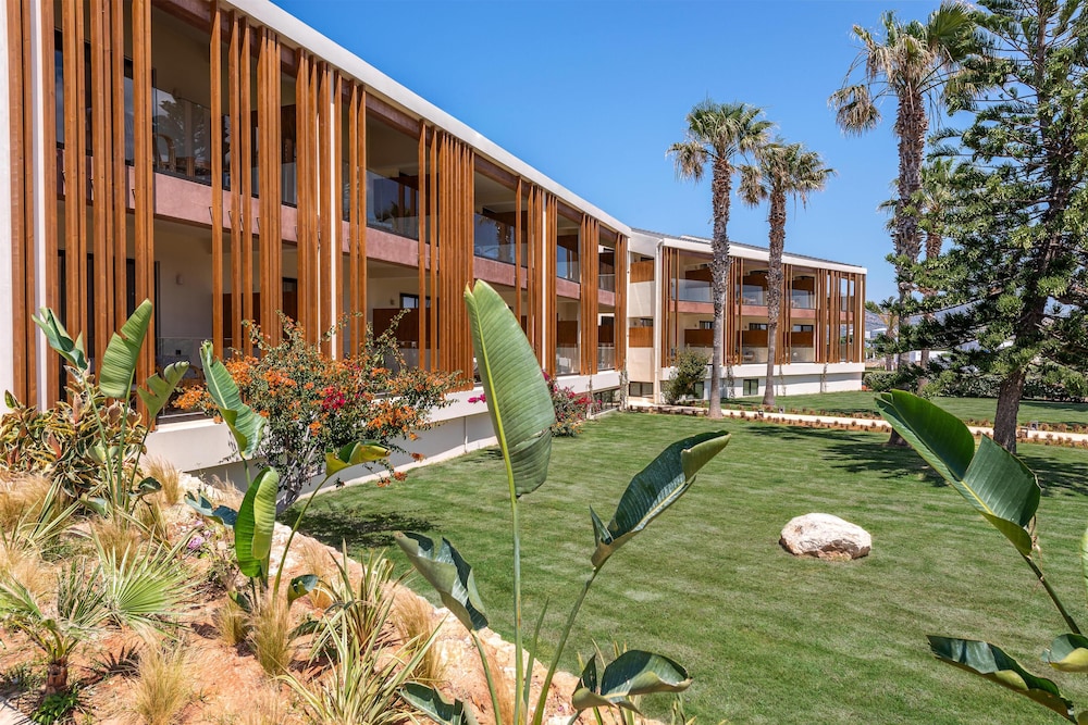 Aulus Chania All-Inclusive Resort, Curio Collection by Hilton - Adults Only — Hotel building in Chania