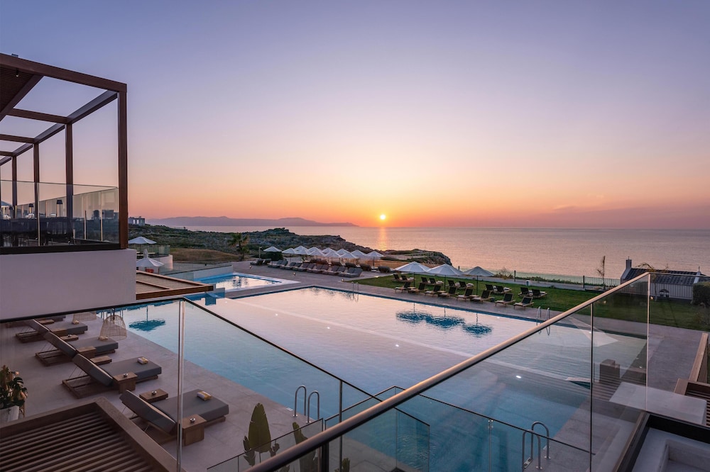 Aulus Chania All-Inclusive Resort, Curio Collection by Hilton - Adults Only — Swimming pool in Chania
