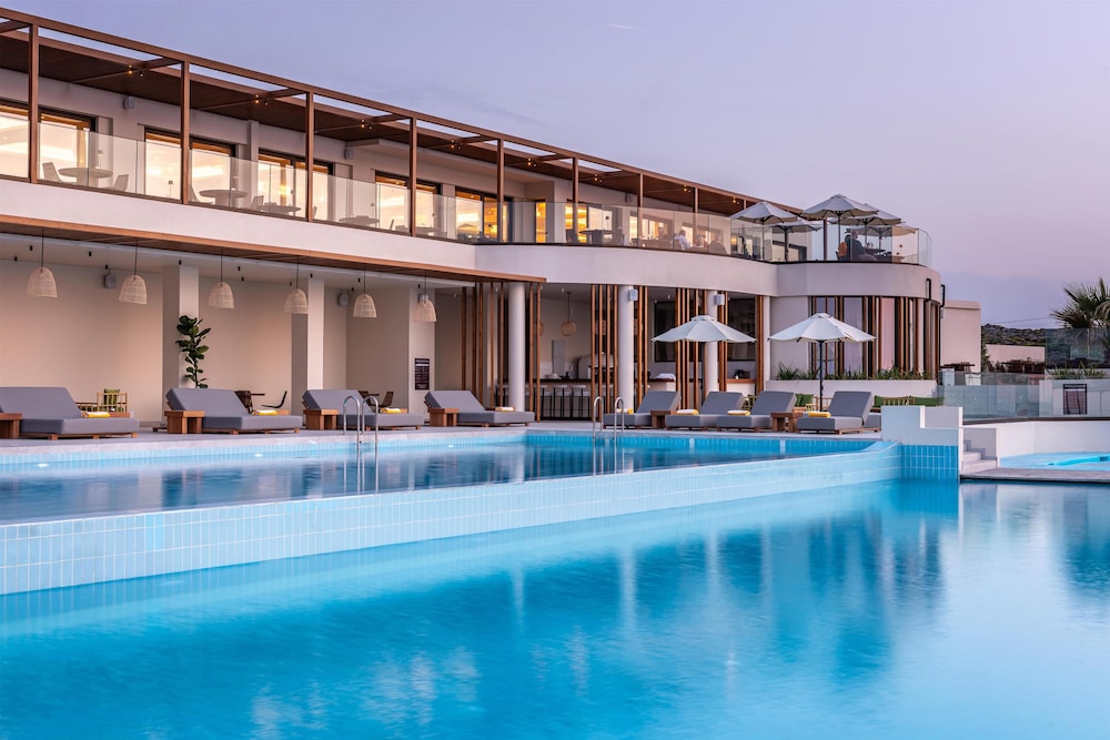 Aulus Chania All-Inclusive Resort, Curio Collection by Hilton - Adults Only — Swimming pool in Chania
