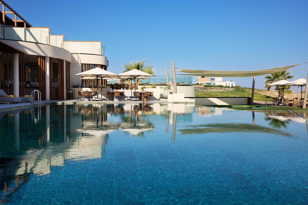 Aulus Chania All-Inclusive Resort, Curio Collection by Hilton - Adults Only — Swimming pool in Chania
