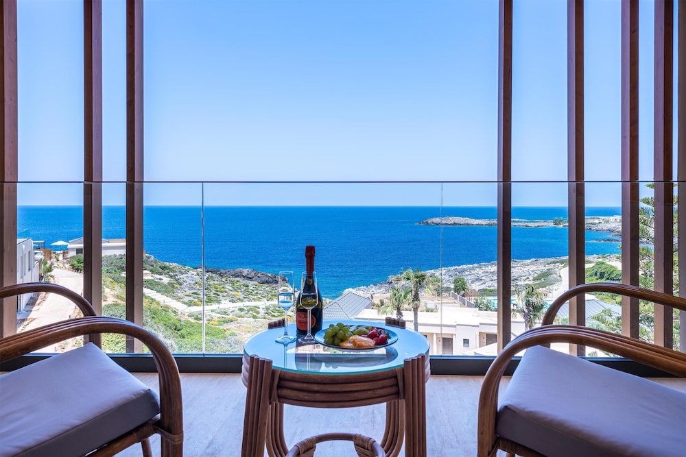 Aulus Chania All-Inclusive Resort, Curio Collection by Hilton - Adults Only — Hotel rooms in Chania