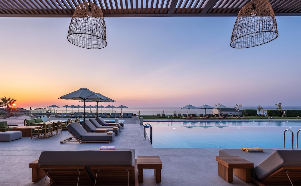 Aulus Chania All-Inclusive Resort, Curio Collection by Hilton - Adults Only — Swimming pool in Chania