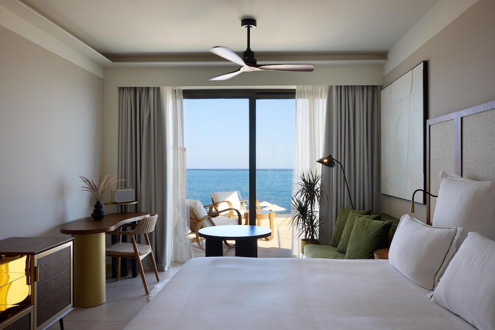 Aulus Chania All-Inclusive Resort, Curio Collection by Hilton - Adults Only — Hotel rooms in Chania