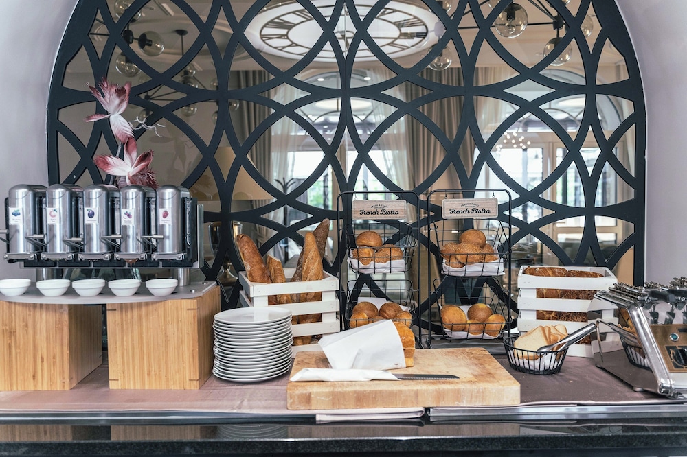 Grand Hotel Slavia — Restaurant & bars in Baška Voda, Split-Dalmatia