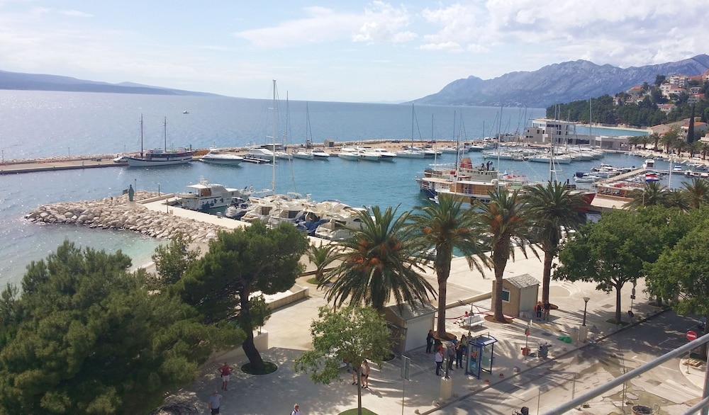 Grand Hotel Slavia — Attractions in the area in Baška Voda, Split-Dalmatia