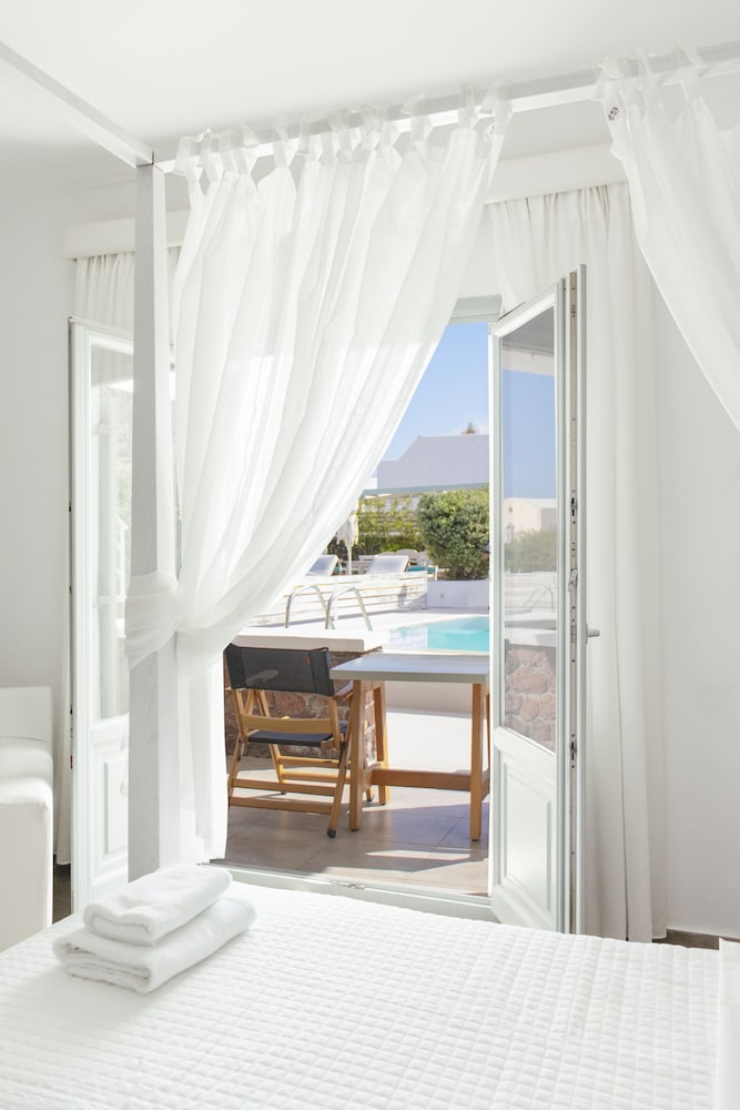 Astro Palace Hotel & Spa — Hotel rooms in Karterados, South Aegean