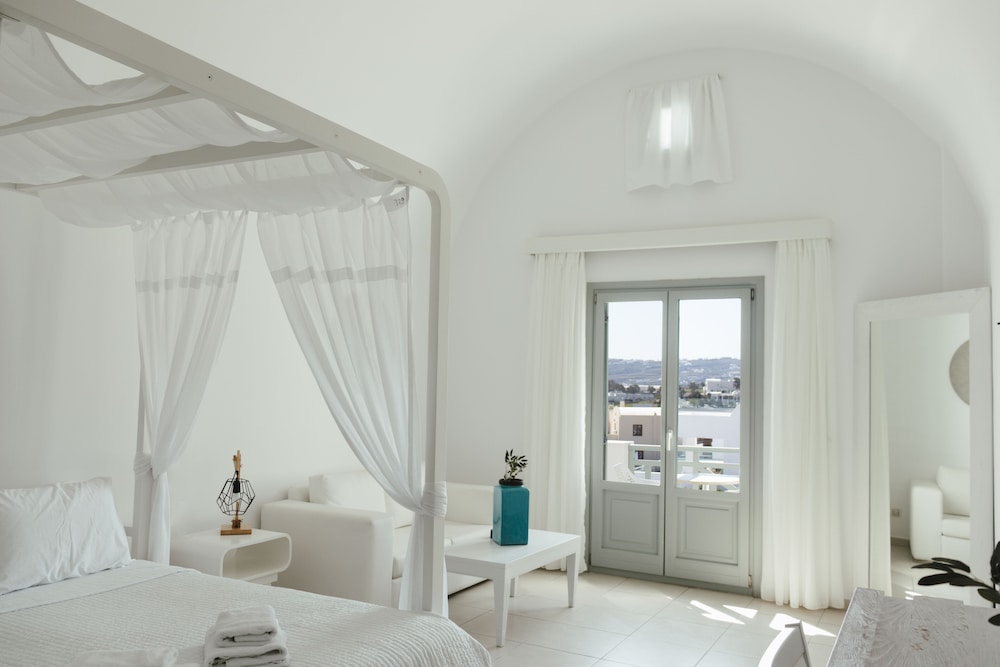 Astro Palace Hotel & Spa — Hotel rooms in Karterados, South Aegean
