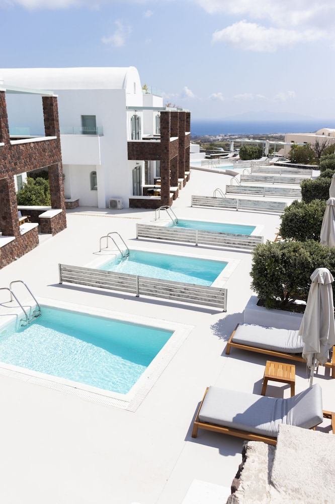 Astro Palace Hotel & Spa — Main photo in Karterados, South Aegean