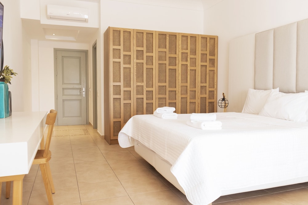 Astro Palace Hotel & Spa — Hotel rooms in Karterados, South Aegean